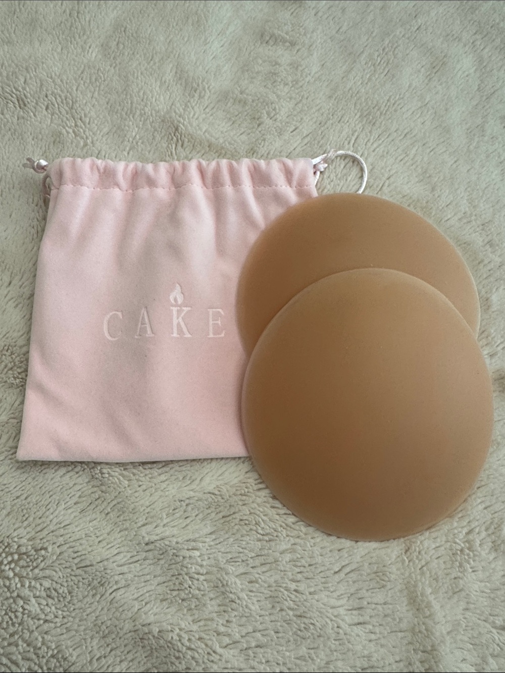 Cakes Silicone Nipple Covers with Pink Drawstring Pouch - Nude/Beige